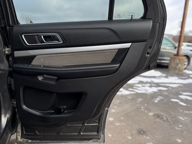 Certified 2017 Ford Explorer XLT w/ Equipment Group 202A image 17