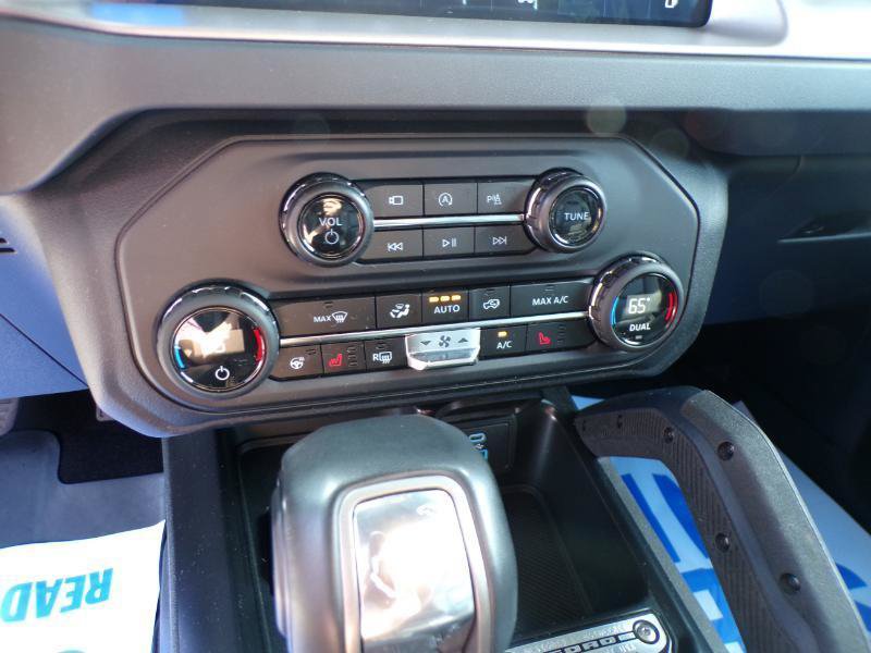 Certified 2025 Ford Bronco Outer Banks w/ Sasquatch Package AWD/4WD image 6