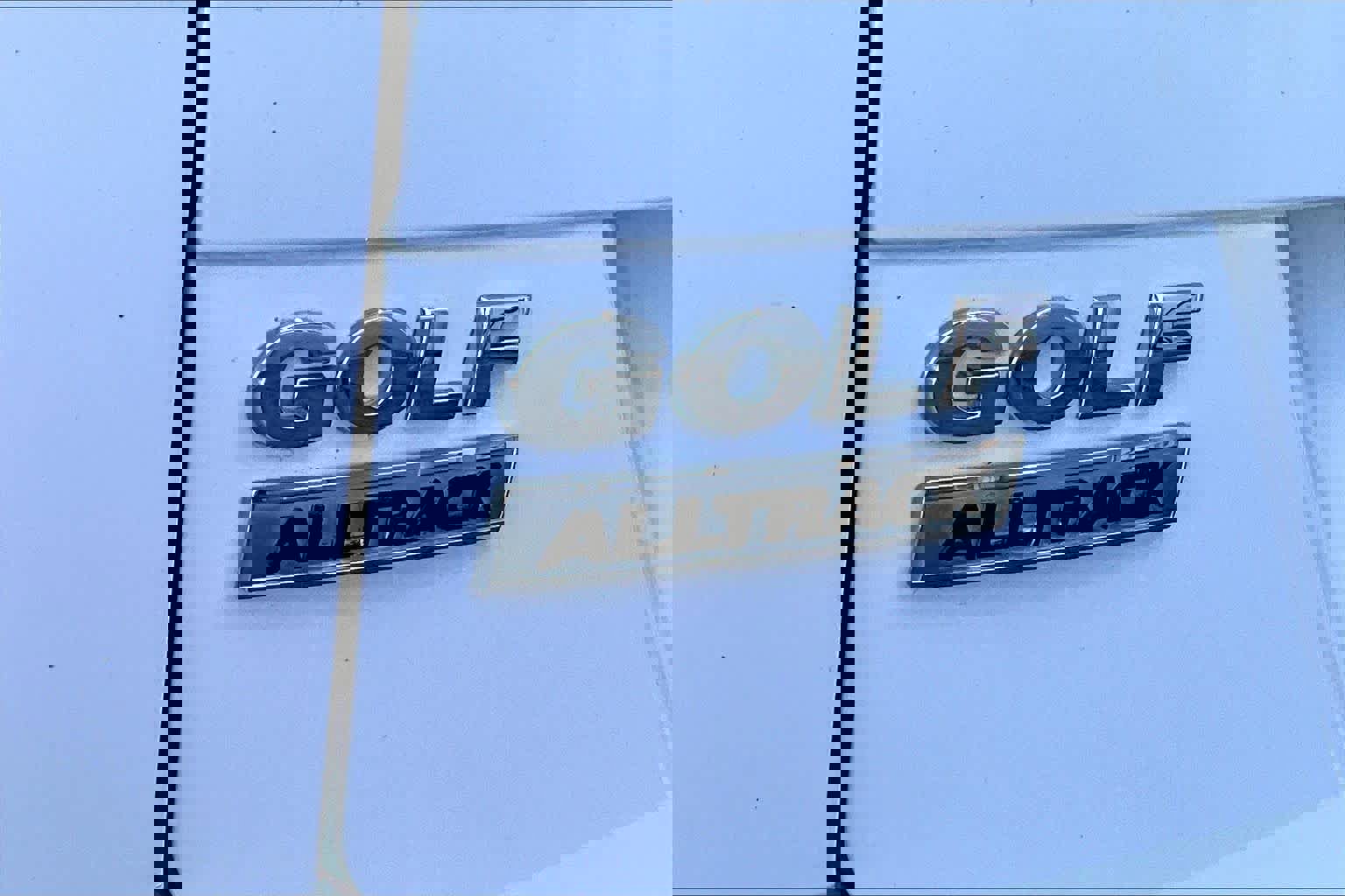 Used 2018 Volkswagen Golf Alltrack SEL image 15