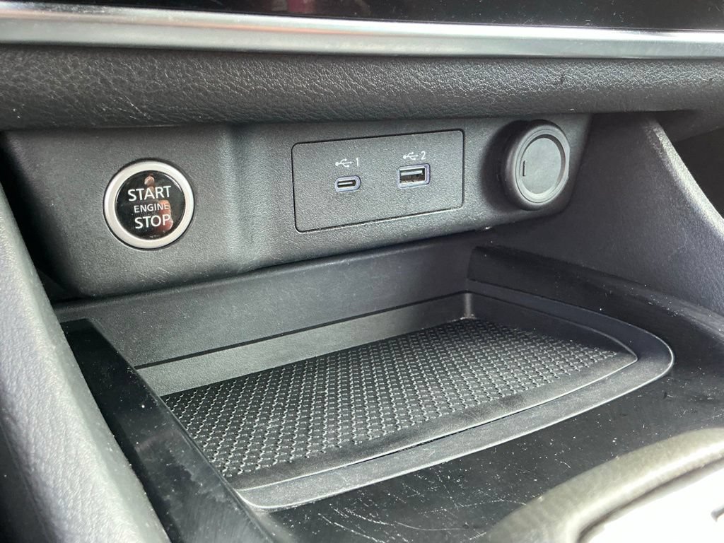 Used 2023 Nissan Rogue S AWD/4WD image 27