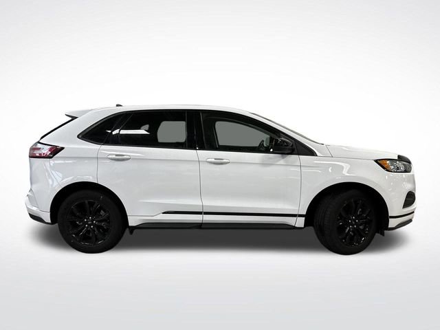 Certified 2024 Ford Edge SE w/ Black Appearance Package image 2