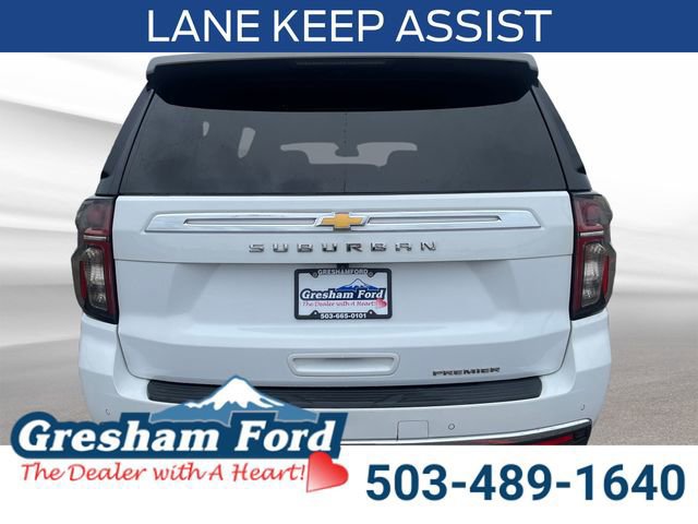 Used 2023 Chevrolet Suburban Premier image 3