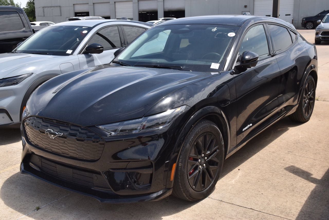 Certified 2025 Ford Mustang Mach-E Premium w/ Sport Appearance Package AWD/4WD image 2