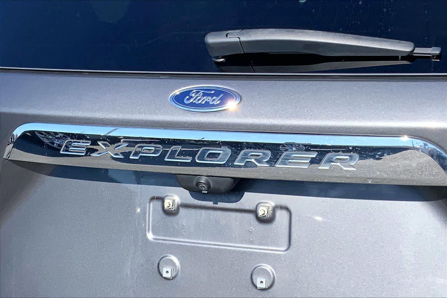 Certified 2022 Ford Explorer XLT RWD image 27
