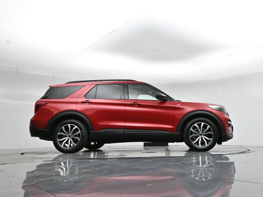 Certified 2022 Ford Explorer ST-Line w/ Class IV Trailer Tow Package image 52