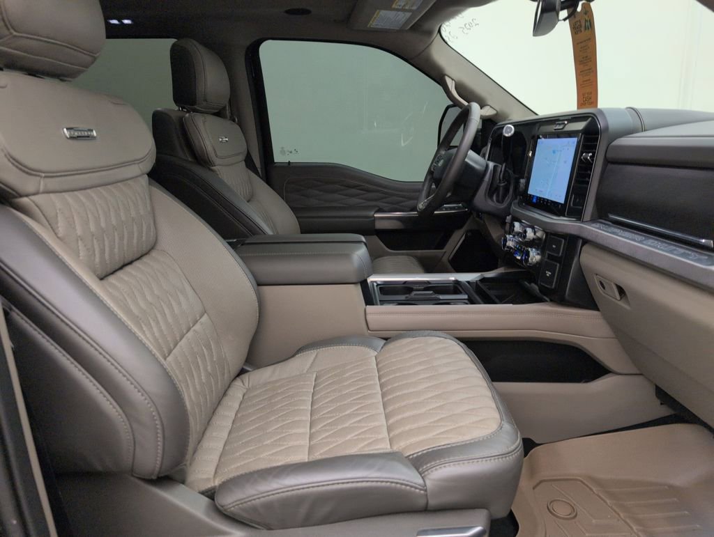 Certified 2025 Ford F450 Platinum w/ Platinum Plus Package image 11
