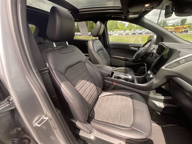 Certified 2022 Ford Edge ST-Line w/ Class II Trailer Tow Package AWD/4WD image 25