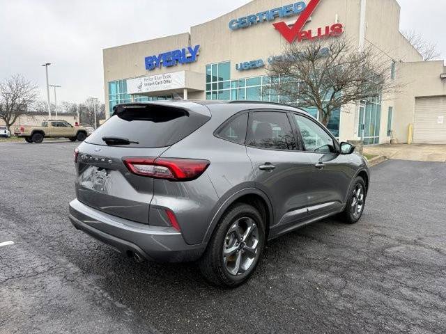 Certified 2023 Ford Escape ST-Line image 4