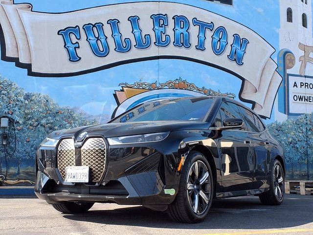 Used 2022 BMW iX xDrive50 w/ Premium Package AWD/4WD image 1