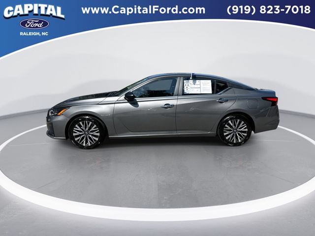Used 2025 Nissan Altima 2.5 SV FWD image 5
