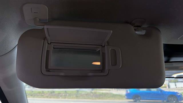 Used 2025 Nissan Sentra SR FWD image 21