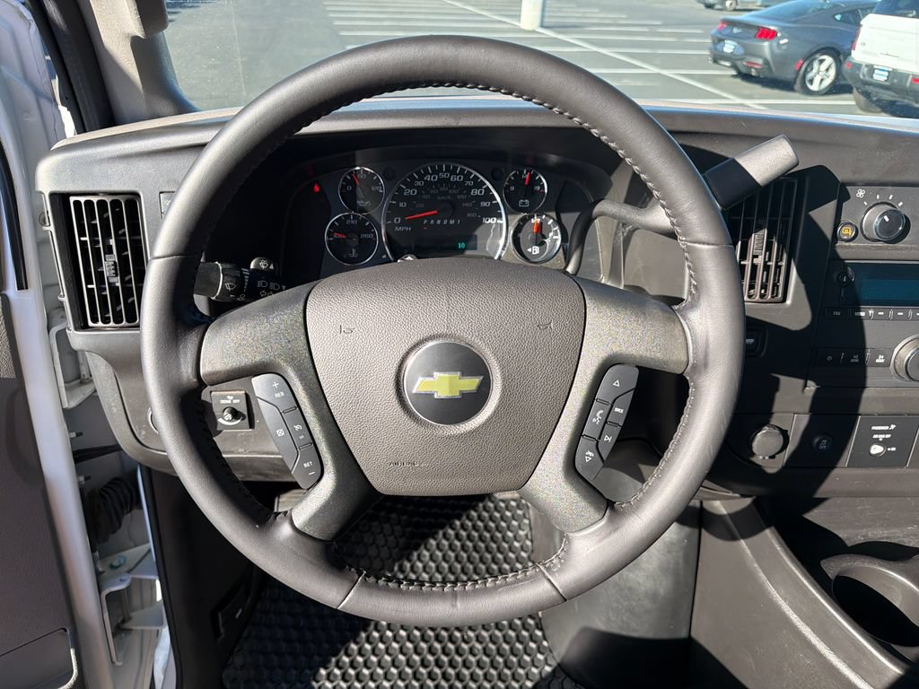 Used 2022 Chevrolet Express 2500 w/ Driver Convenience Package RWD image 10
