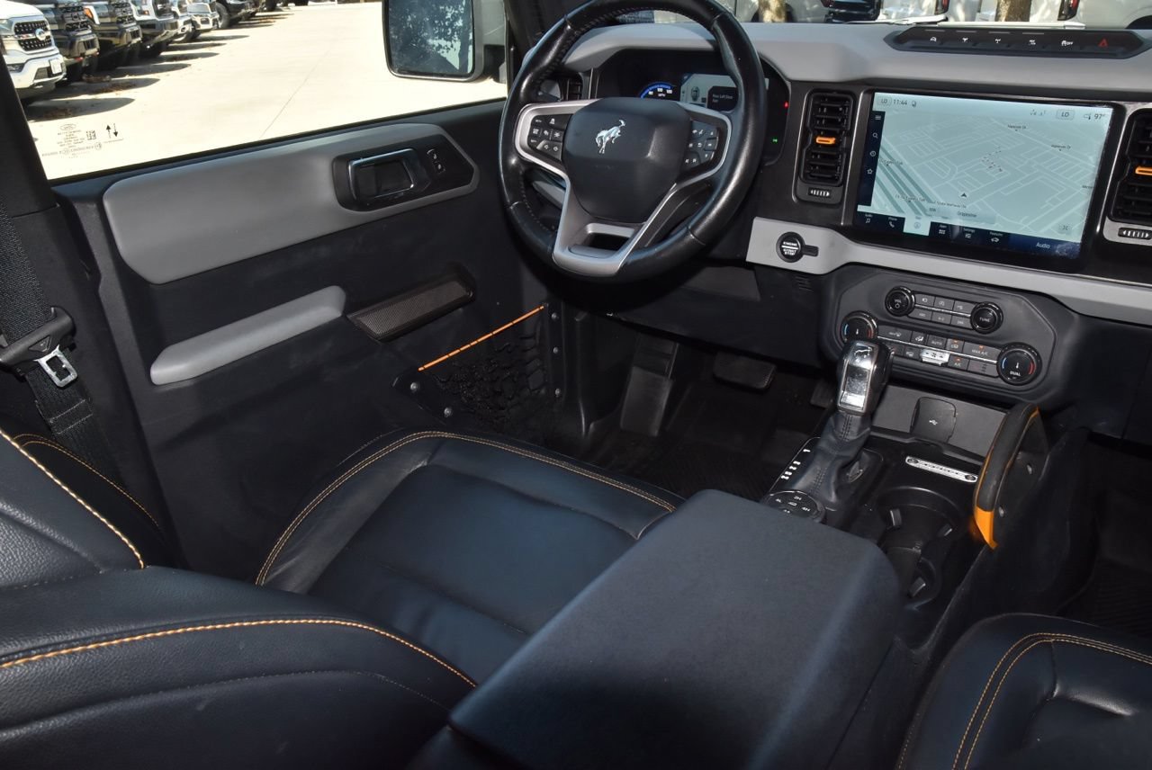 Certified 2022 Ford Bronco Badlands AWD/4WD image 15