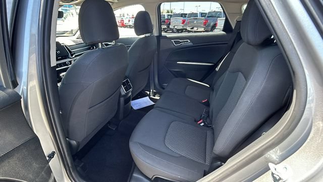 Used 2023 Kia Sportage LX AWD/4WD image 15