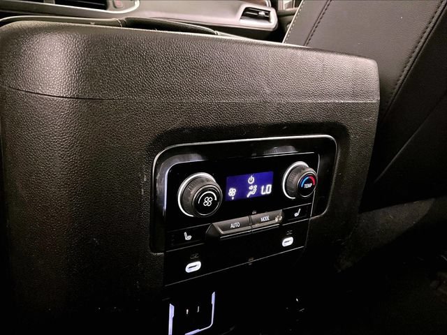 Used 2021 Chevrolet Tahoe Premier AWD/4WD image 33
