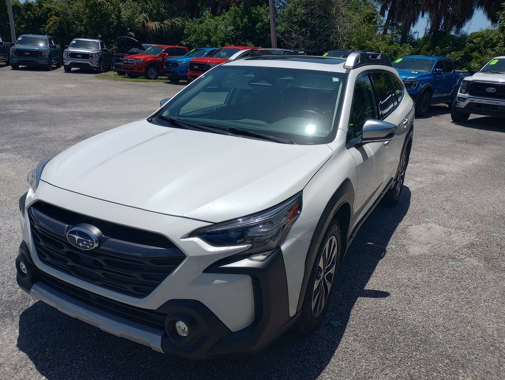 Used 2025 Subaru Outback Touring XT w/ Popular Package #2 AWD/4WD image 3