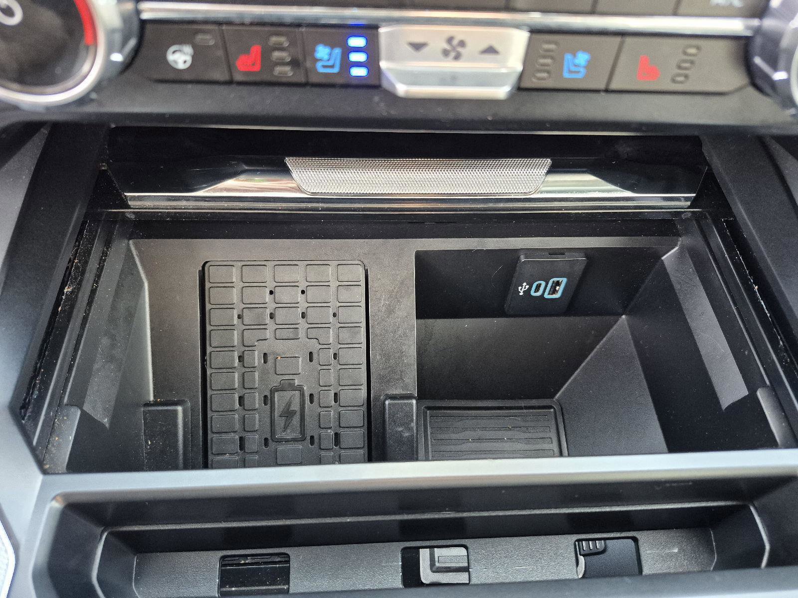 Certified 2024 Ford F250 Lariat w/ Lariat Ultimate Package image 28