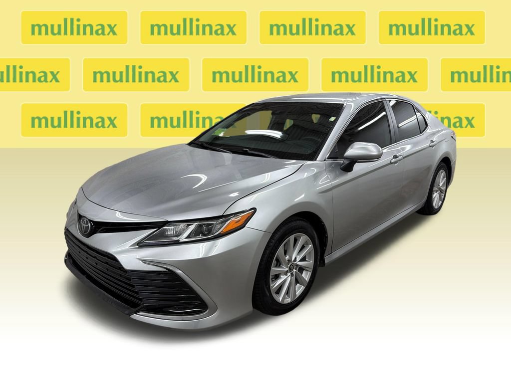 Used 2023 Toyota Camry LE w/ Convenience Package FWD image 14