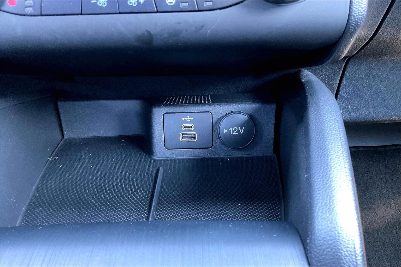 Certified 2024 Ford Escape ST-Line AWD/4WD image 34