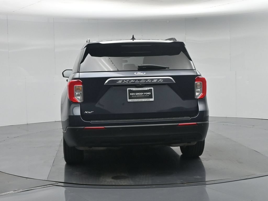 Certified 2023 Ford Explorer XLT RWD image 55