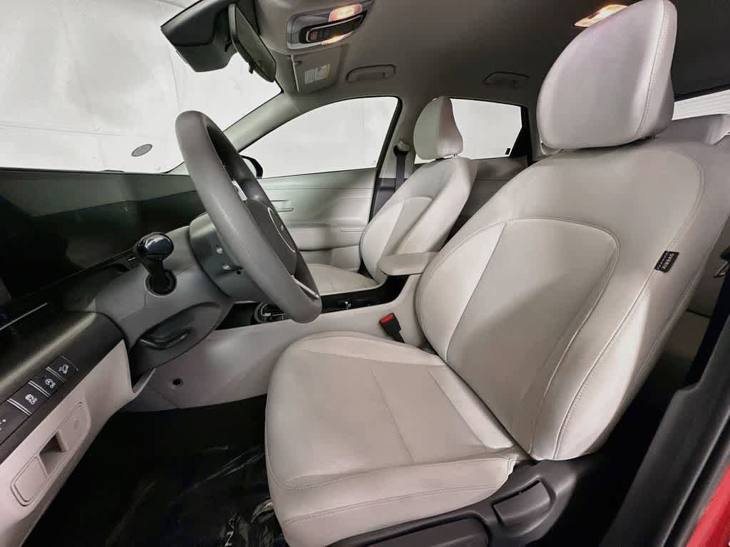 Used 2025 Hyundai Kona SE AWD/4WD image 11