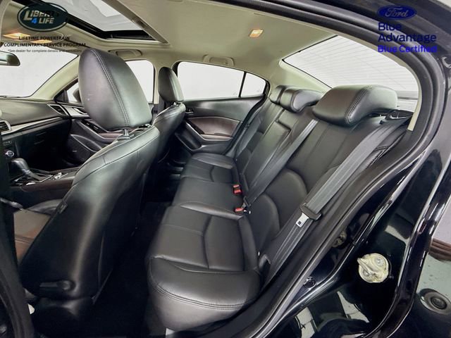 Used 2018 MAZDA MAZDA3 Touring image 25