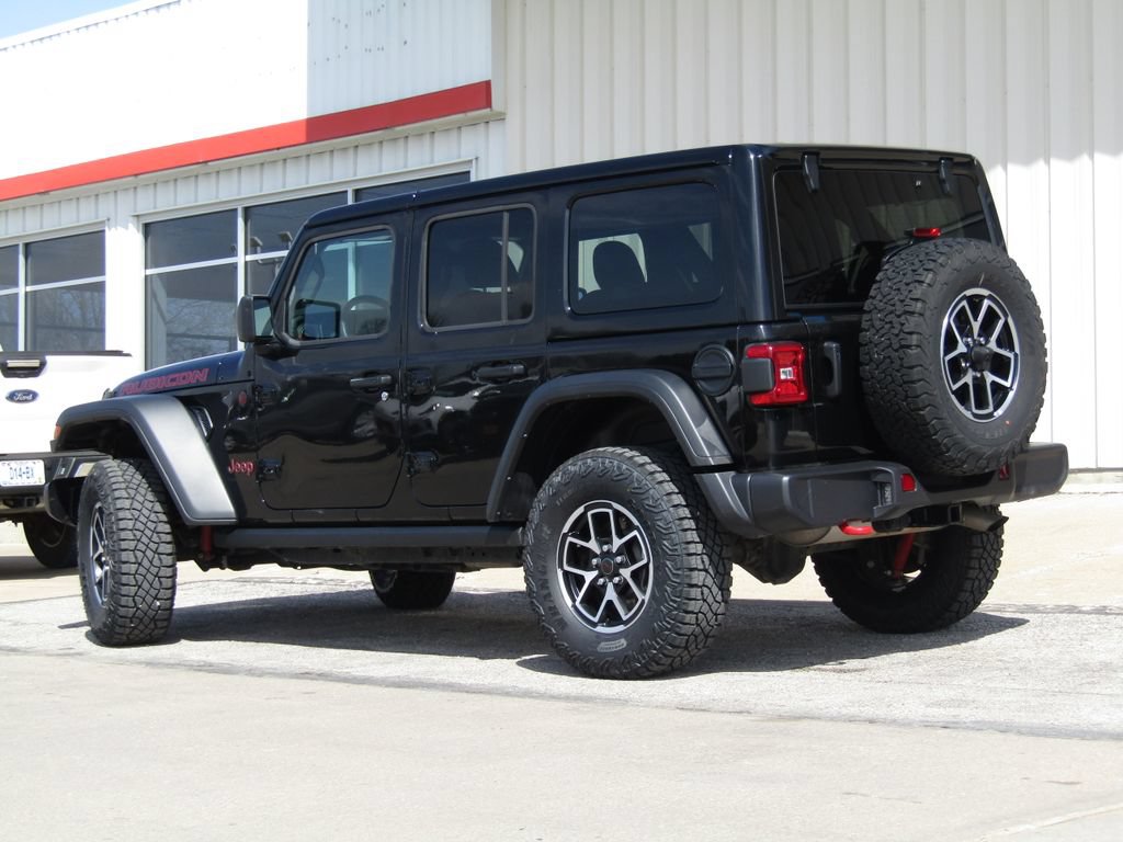 Used 2025 Jeep Wrangler Unlimited Rubicon w/ Convenience Group AWD/4WD image 10