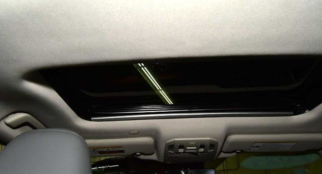 Used 2021 Toyota Highlander Limited image 29