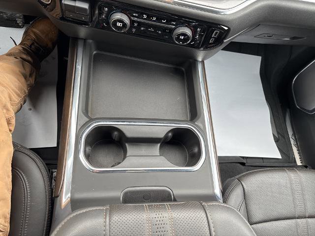 Used 2025 Chevrolet Silverado 3500 High Country w/ High Country Premium Package image 20