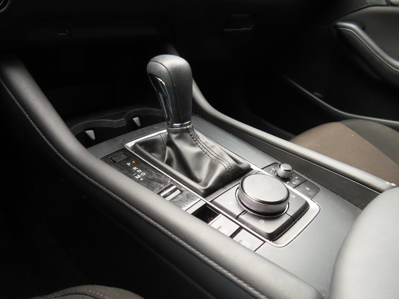 Used 2020 MAZDA MAZDA3 Sedan FWD image 26