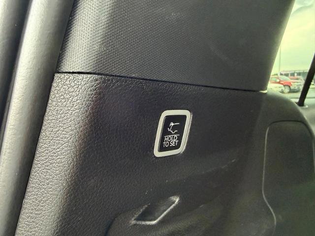 Used 2024 Jeep Wagoneer L Series II w/ Flexible Seating Group AWD/4WD image 8