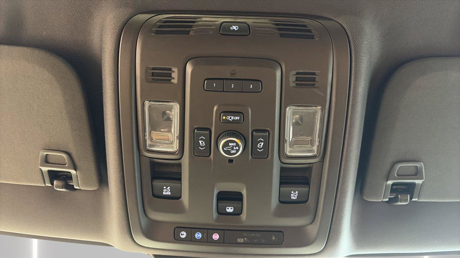 Used 2021 Cadillac Escalade ESV Sport w/ Driver Assist Tech Package AWD/4WD image 24