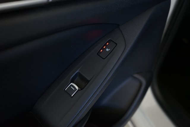 Used 2018 Honda Accord Touring image 37