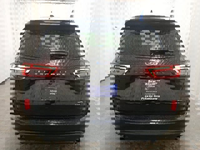 Certified 2023 Ford Escape ST-Line Select image 3