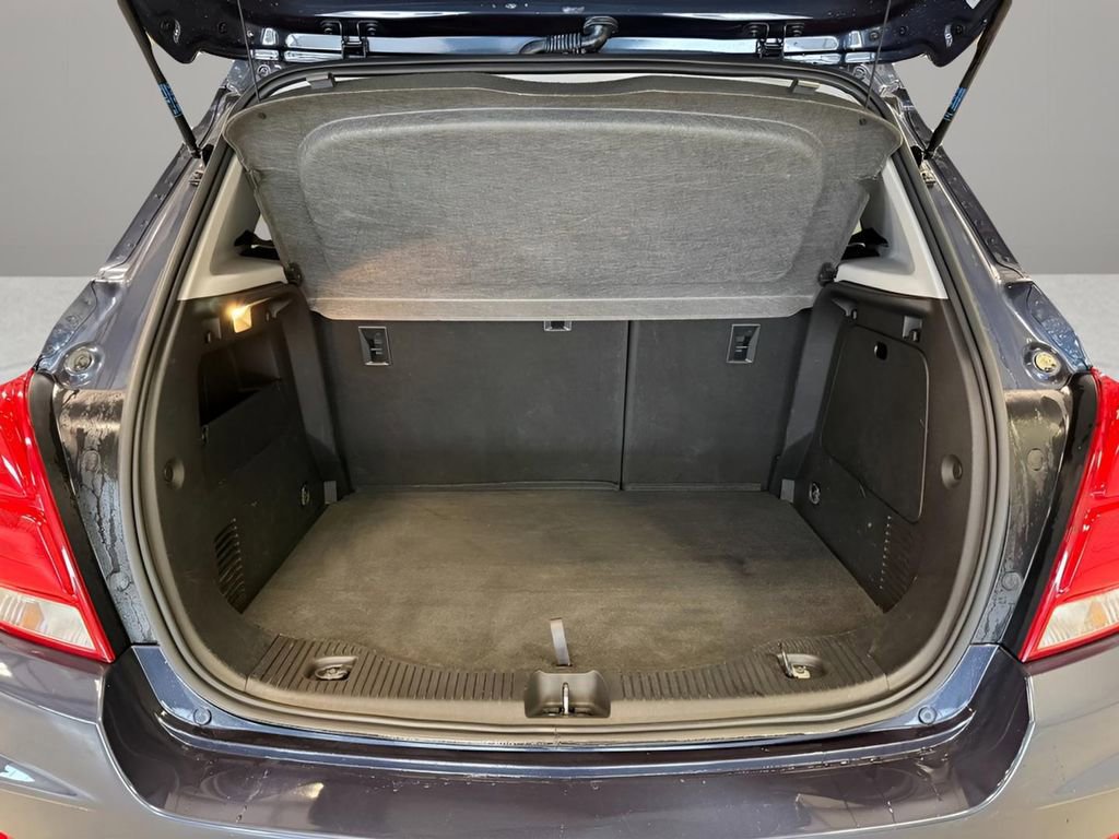 Used 2018 Chevrolet Trax LT image 26