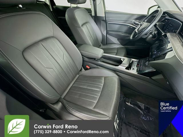 Used 2021 Audi e-tron Premium Plus w/ Premium Plus Package AWD/4WD image 33