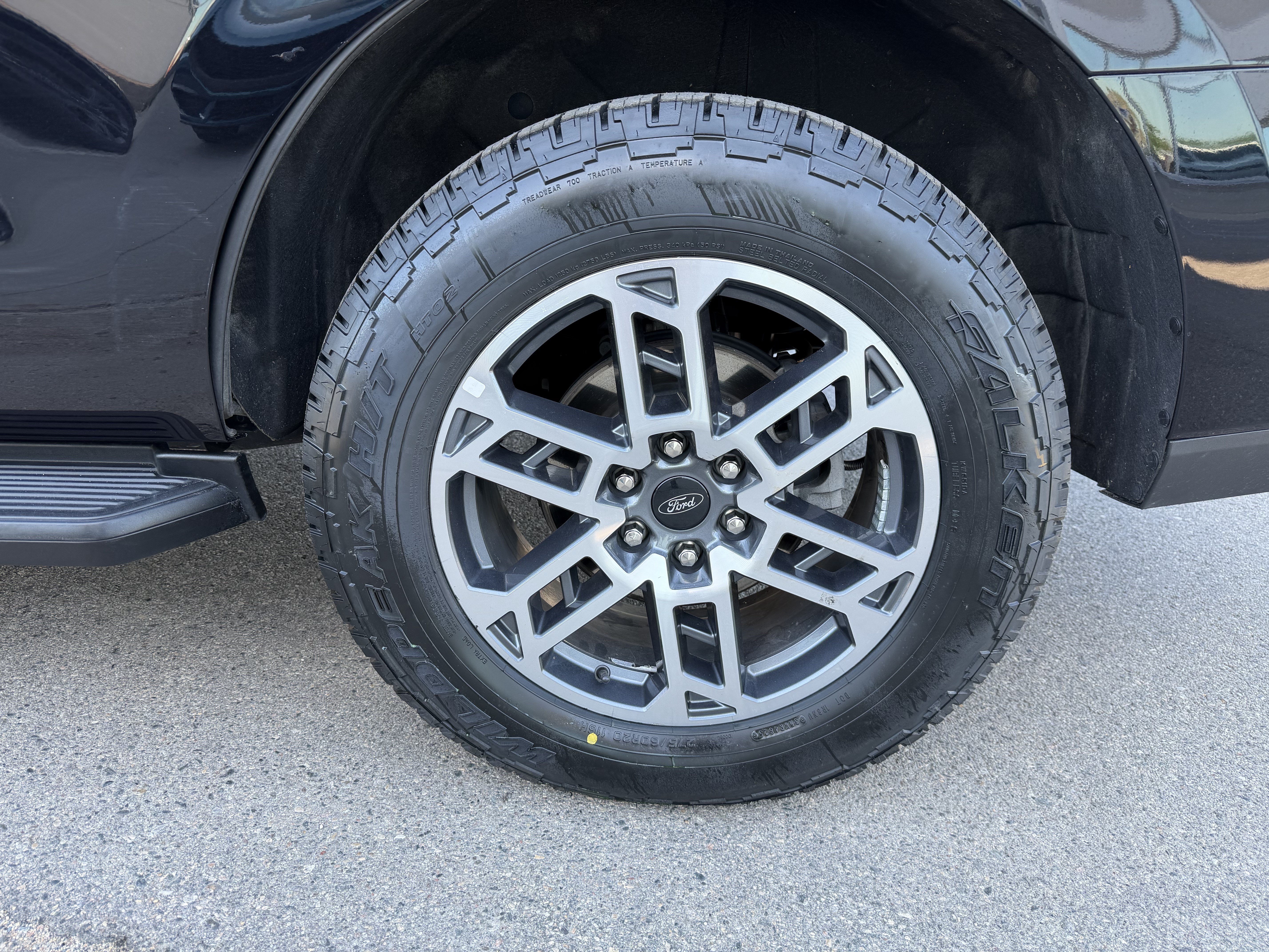 Certified 2025 Ford Expedition Active AWD/4WD image 20