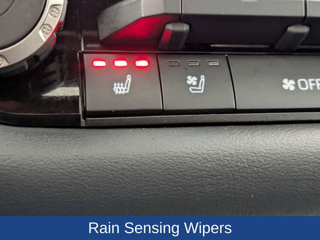 Used 2022 Toyota Tundra Platinum image 26