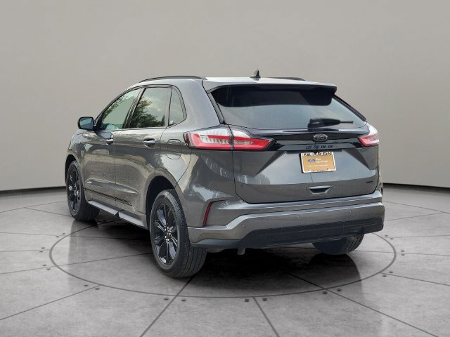 Certified 2024 Ford Edge SE w/ Black Appearance Package AWD/4WD image 10