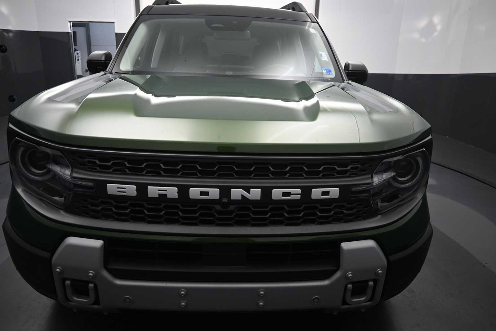 Certified 2025 Ford Bronco Sport Badlands w/ Badlands Tech Package AWD/4WD image 30