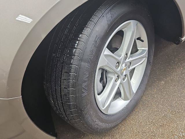 Used 2024 Chevrolet Malibu LT FWD image 31