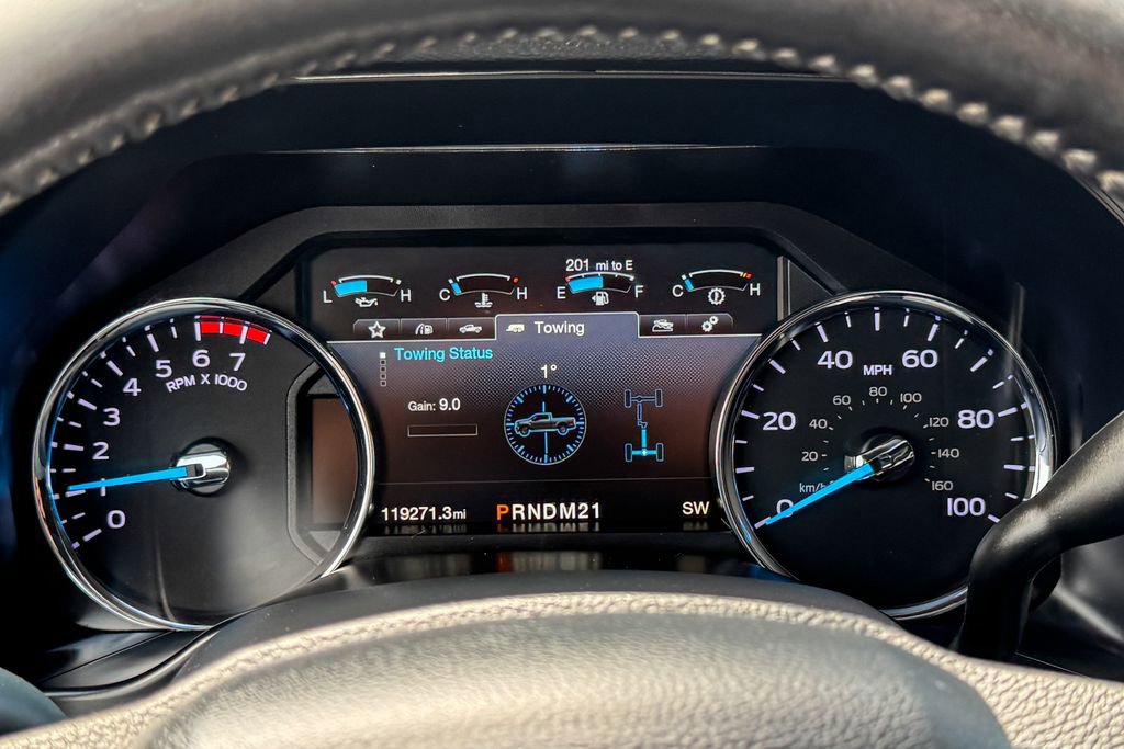 Certified 2018 Ford F250 Lariat w/ Lariat Ultimate Package AWD/4WD image 32