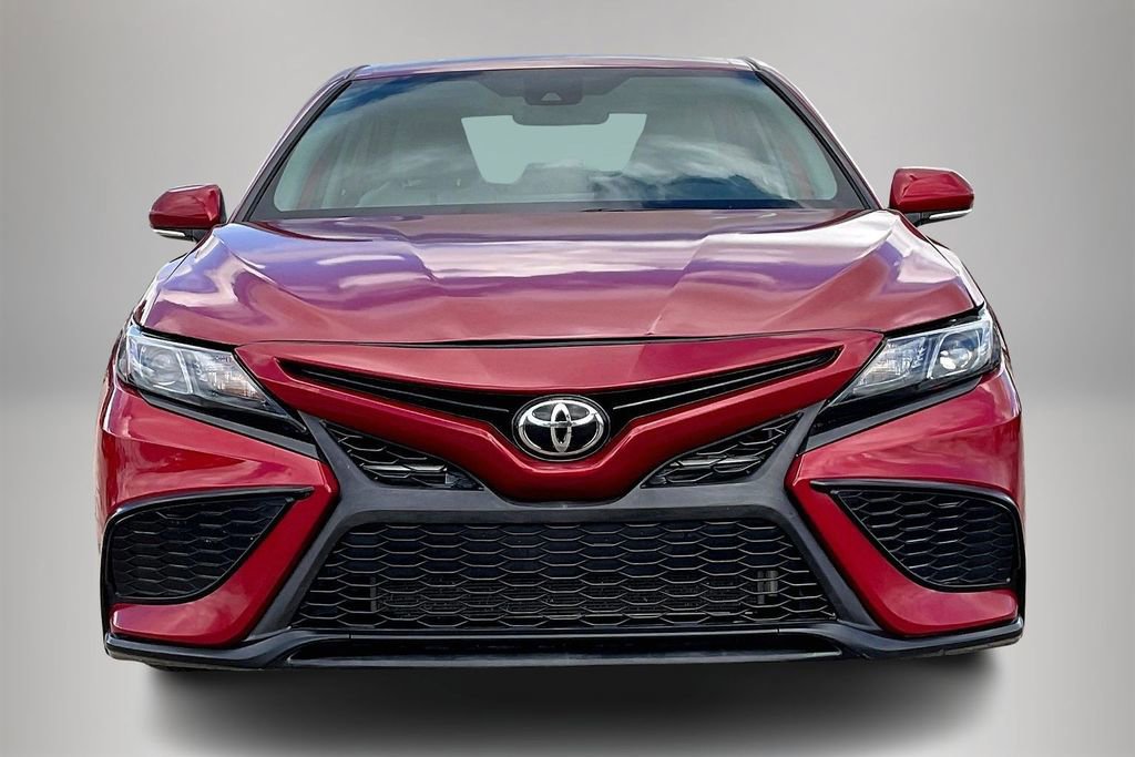 Used 2022 Toyota Camry SE image 6