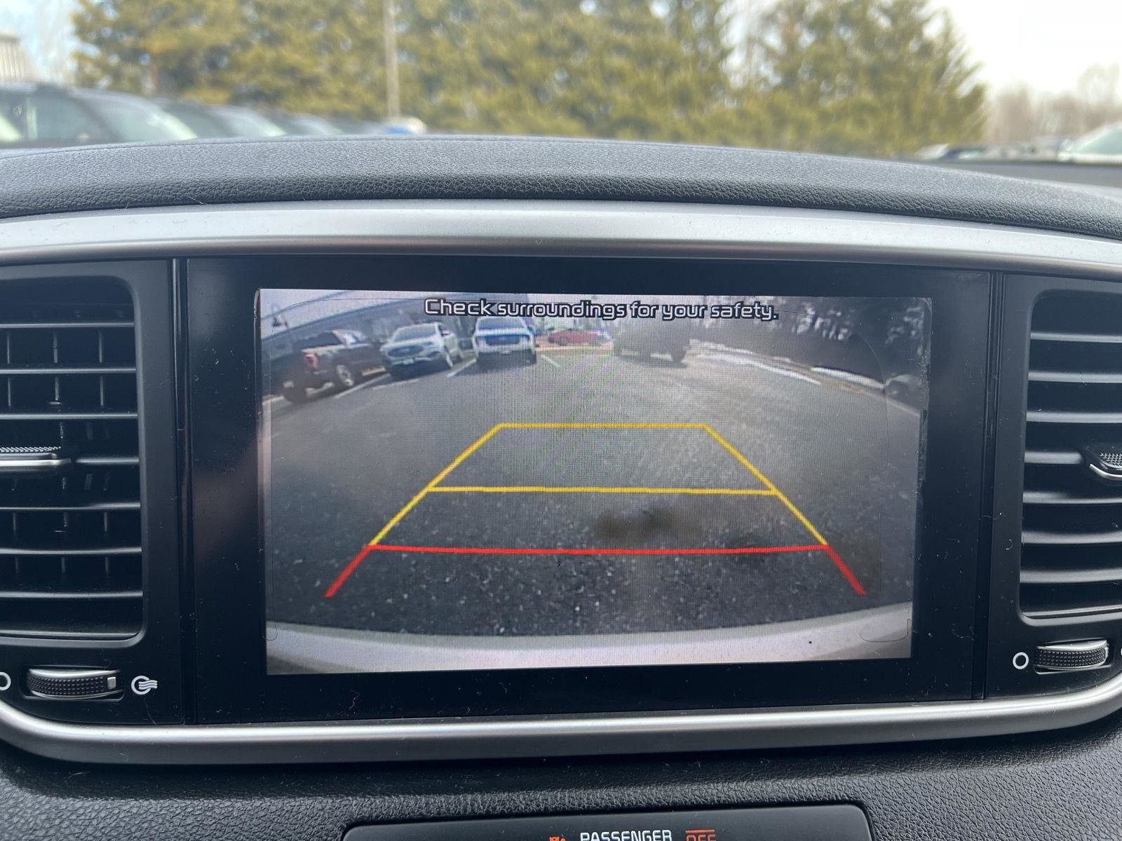 Used 2020 Kia Sportage LX image 15