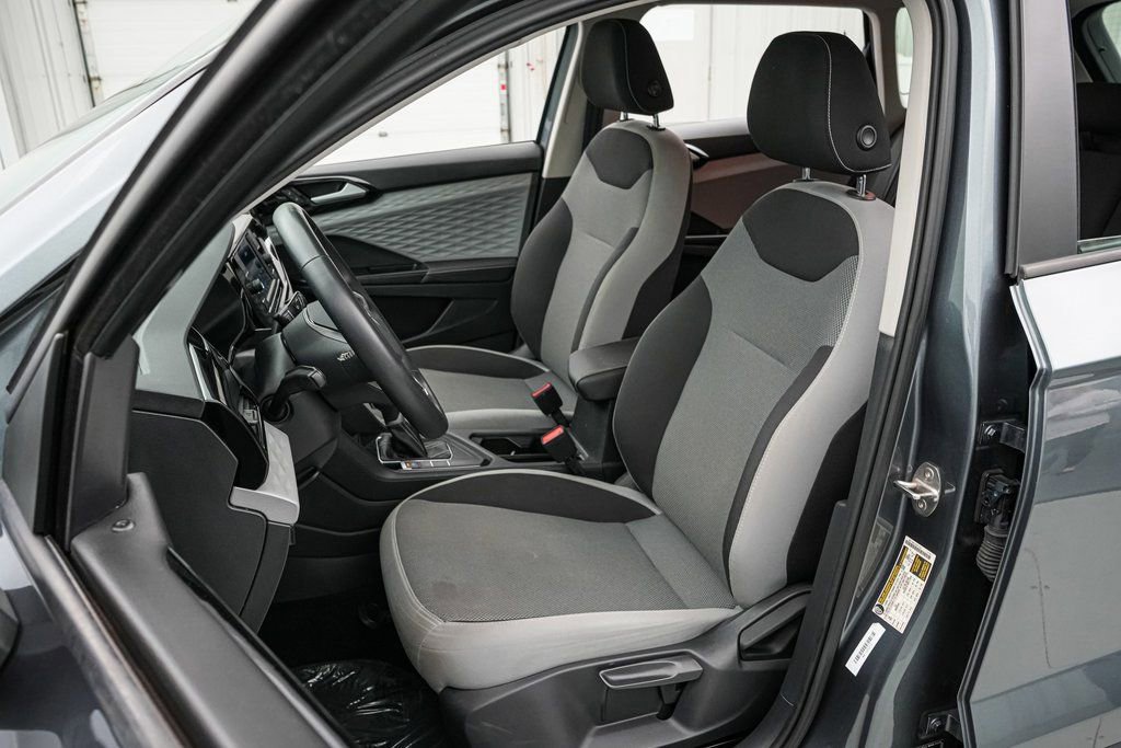 Used 2024 Volkswagen Taos S image 11