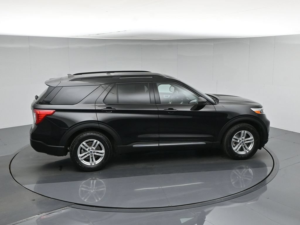 Certified 2023 Ford Explorer XLT w/ Equipment Group 202A RWD image 47