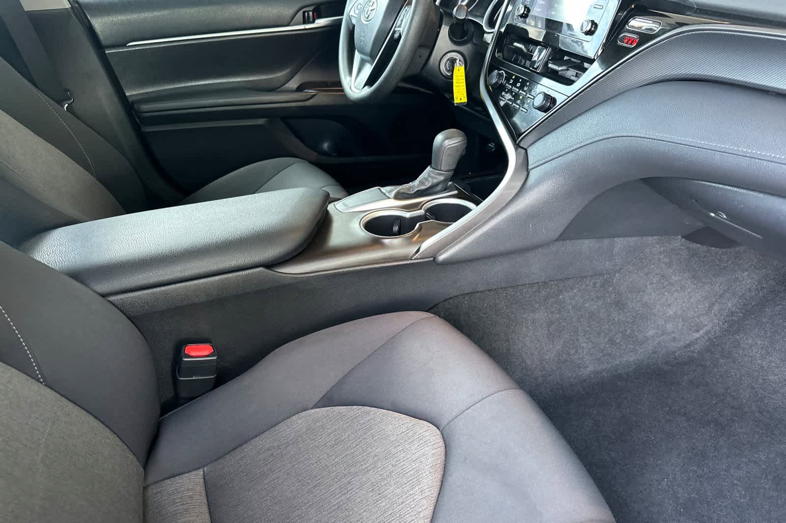 Used 2021 Toyota Camry LE FWD image 15