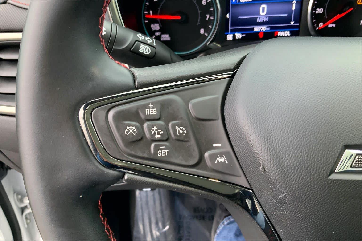 Used 2023 Chevrolet Equinox RS FWD image 23