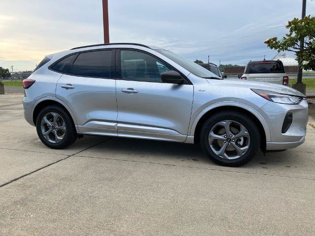 Certified 2023 Ford Escape ST-Line w/ Tech Pack #1 FWD image 7