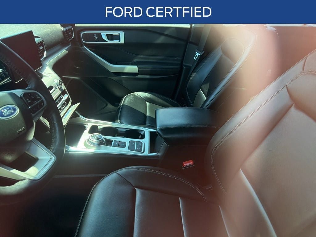 Certified 2023 Ford Explorer XLT w/ Equipment Group 202A RWD image 3